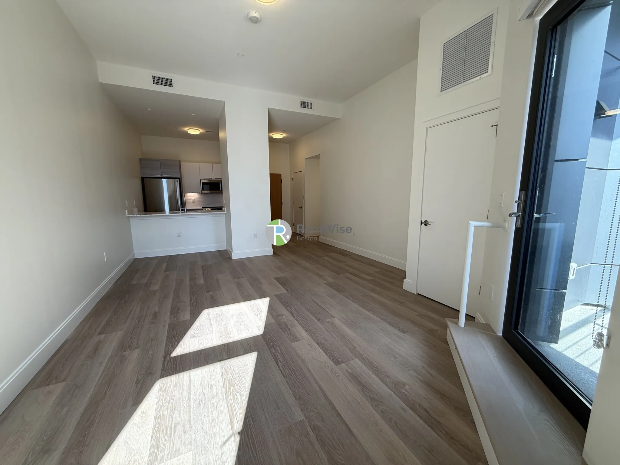 1079 Commonwealth Ave, Allston