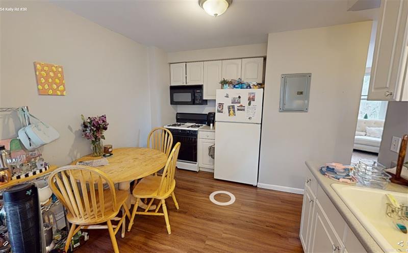 54 Kelly Rd, Cambridgeport