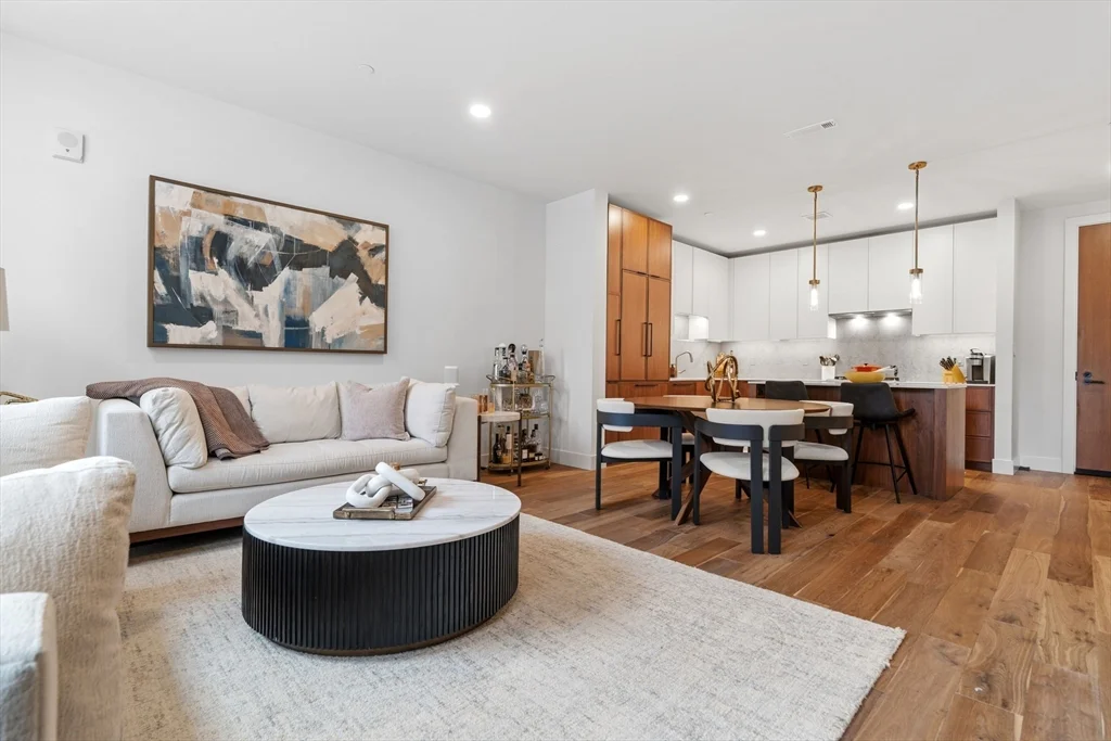 566 Columbus Ave, South End