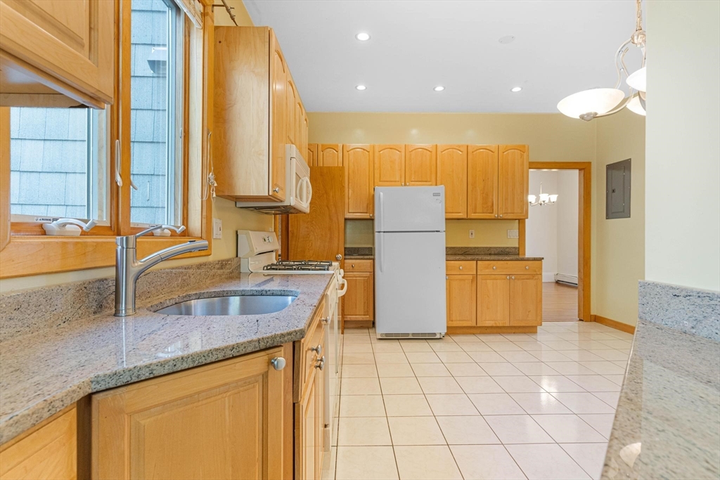 51 Newbury St, Teele Square