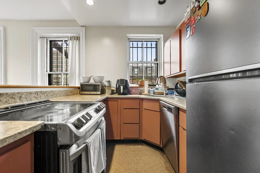 59 E Springfield, South End