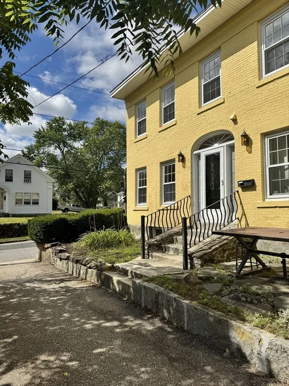 22 School St, Southbridge