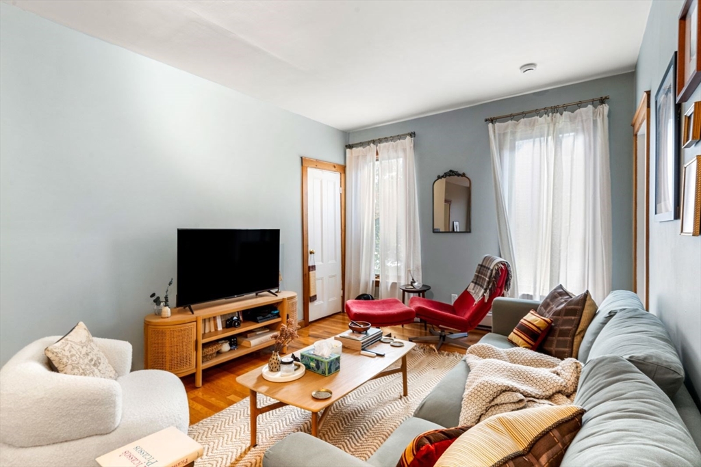 7 Flagg St, Harvard Square