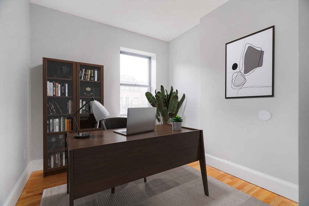 11 East Springfield, South End