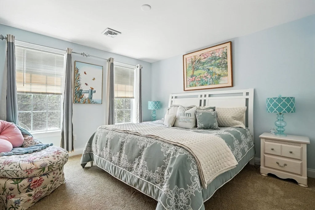 8 Skipping Stone, Plymouth