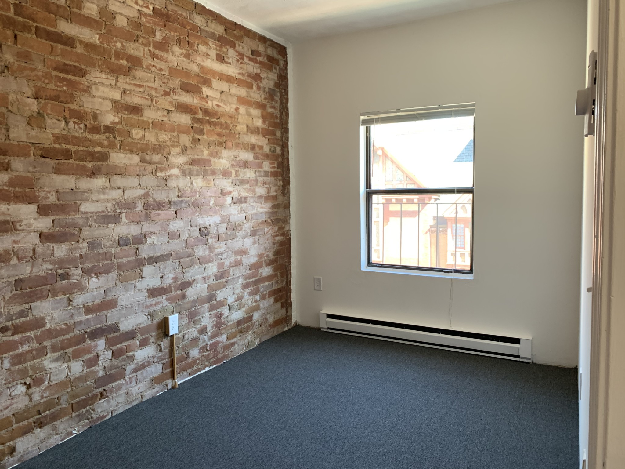 1 bed, 1 bath apartment for rent at 47 Hemenway St Unit 9, Fenway — photo 1 of 5