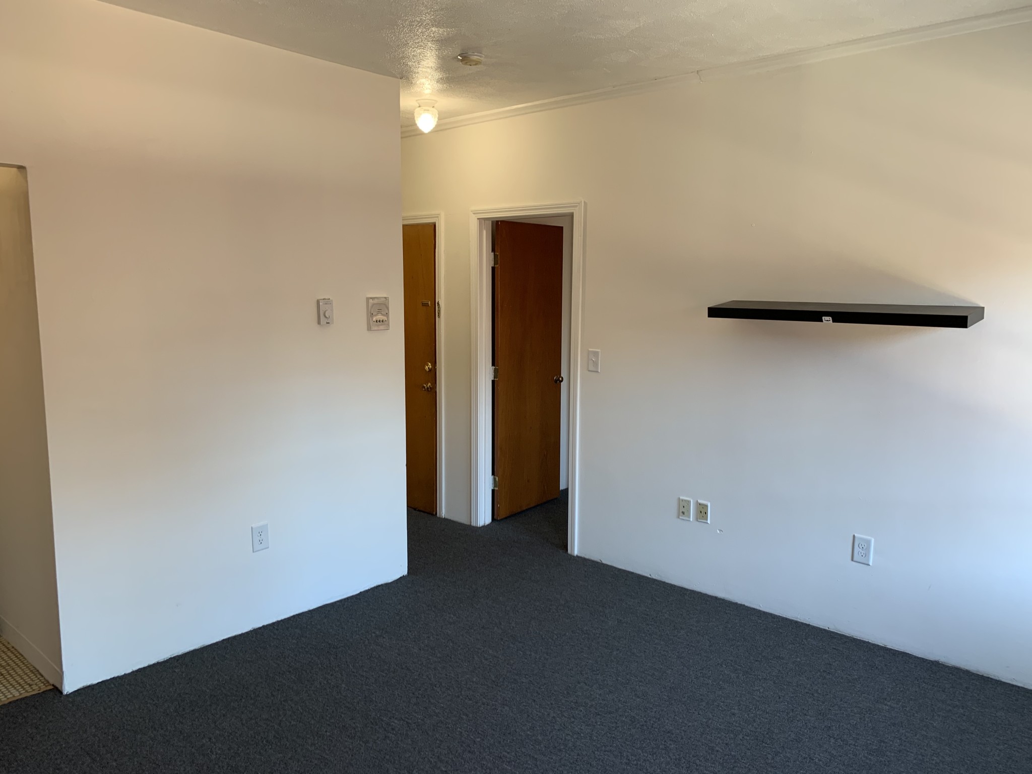 1 bed, 1 bath apartment for rent at 47 Hemenway St Unit 9, Fenway — photo 4 of 5