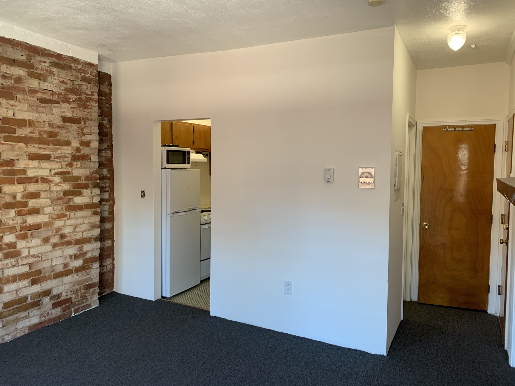 1 bed, 1 bath apartment for rent at 47 Hemenway St Unit 9, Fenway — photo 3 of 5