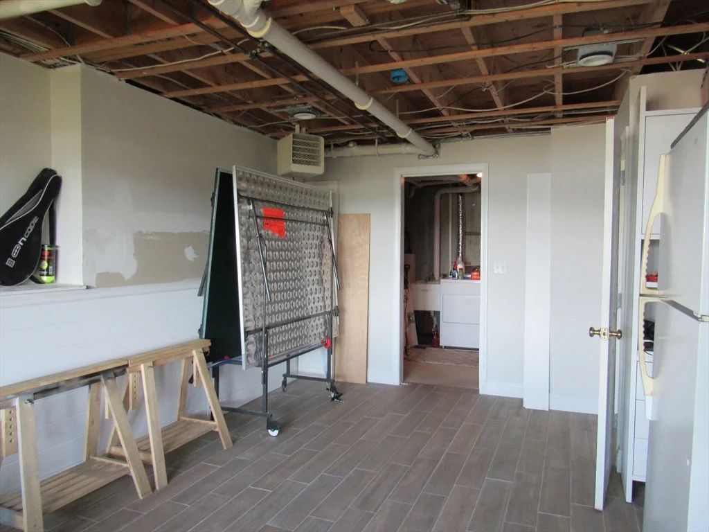 39 River Rd, Little Neck