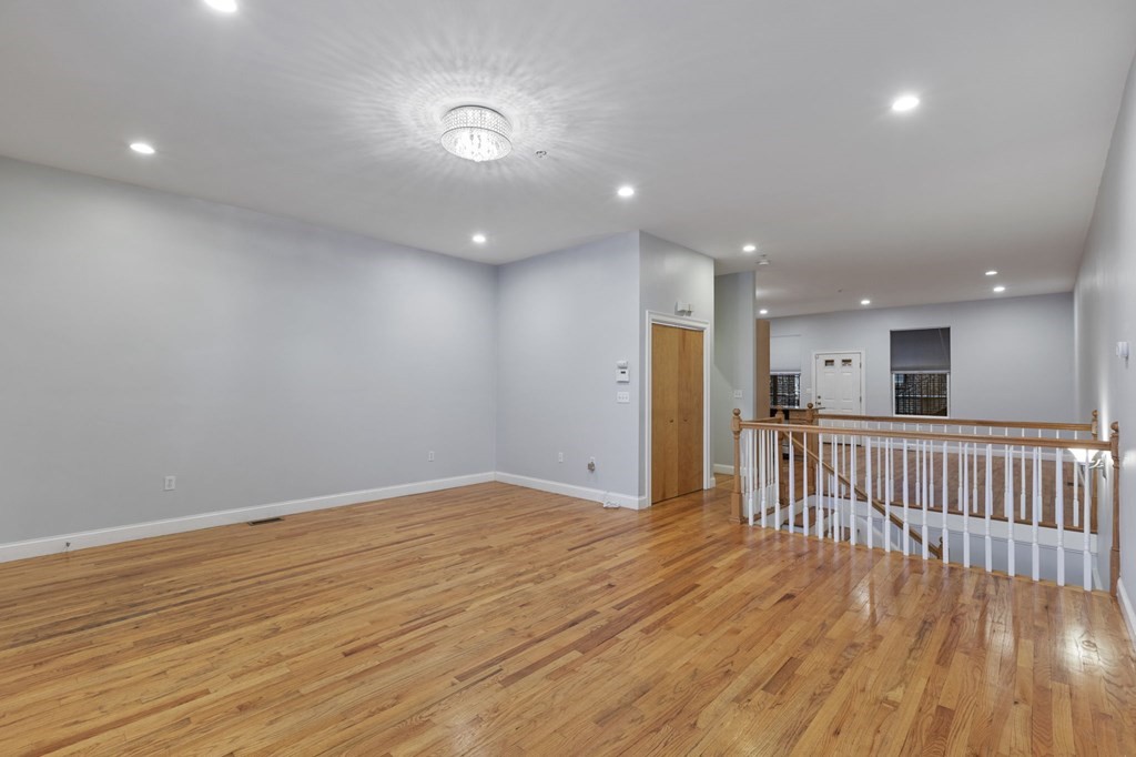 3 bed, 2 bath apartment for rent at 873 Harrison Ave Unit 873, South End — photo 4 of 18