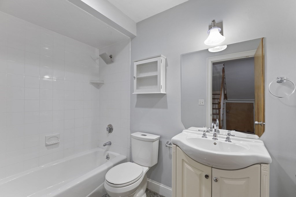 3 bed, 2 bath apartment for rent at 873 Harrison Ave Unit 873, South End — photo 18 of 18