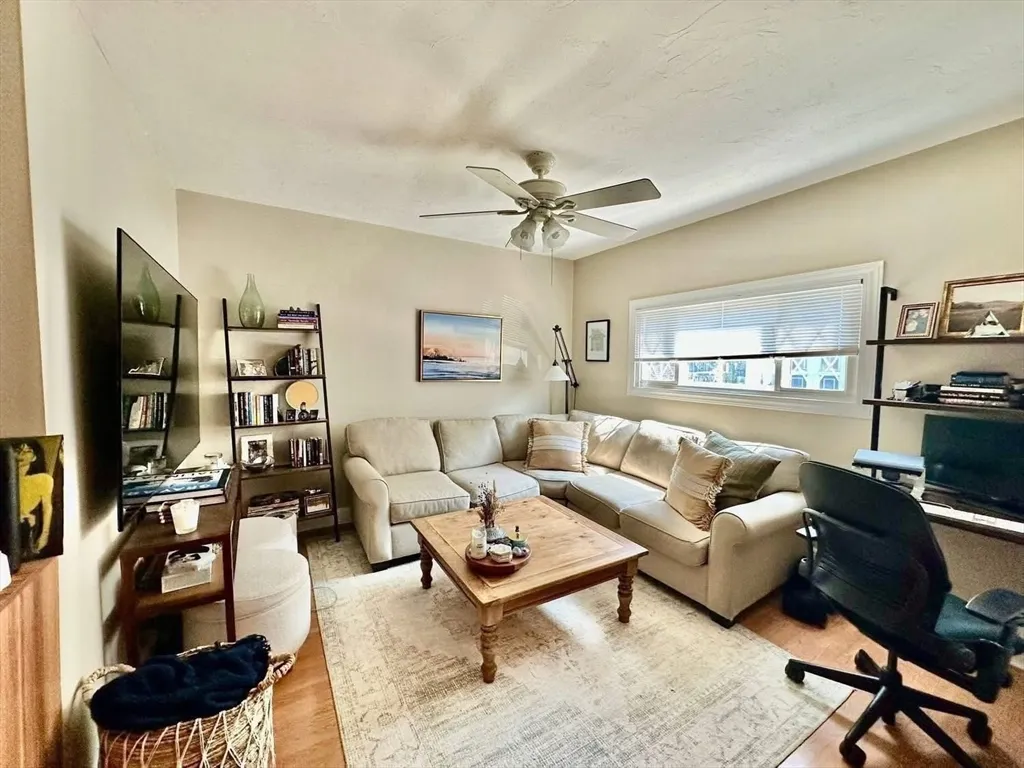 159 K St, South Boston