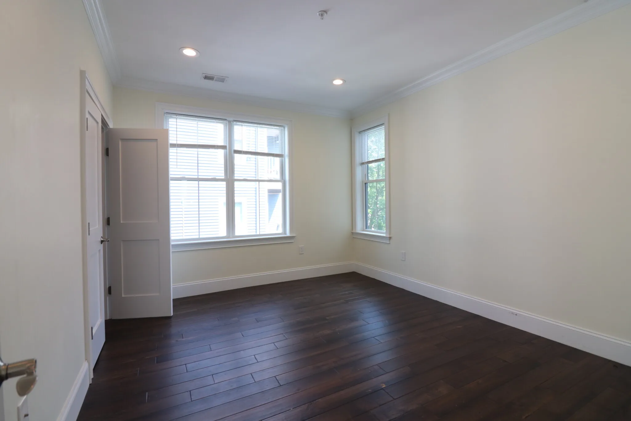 140 Minden St, Jamaica Plain