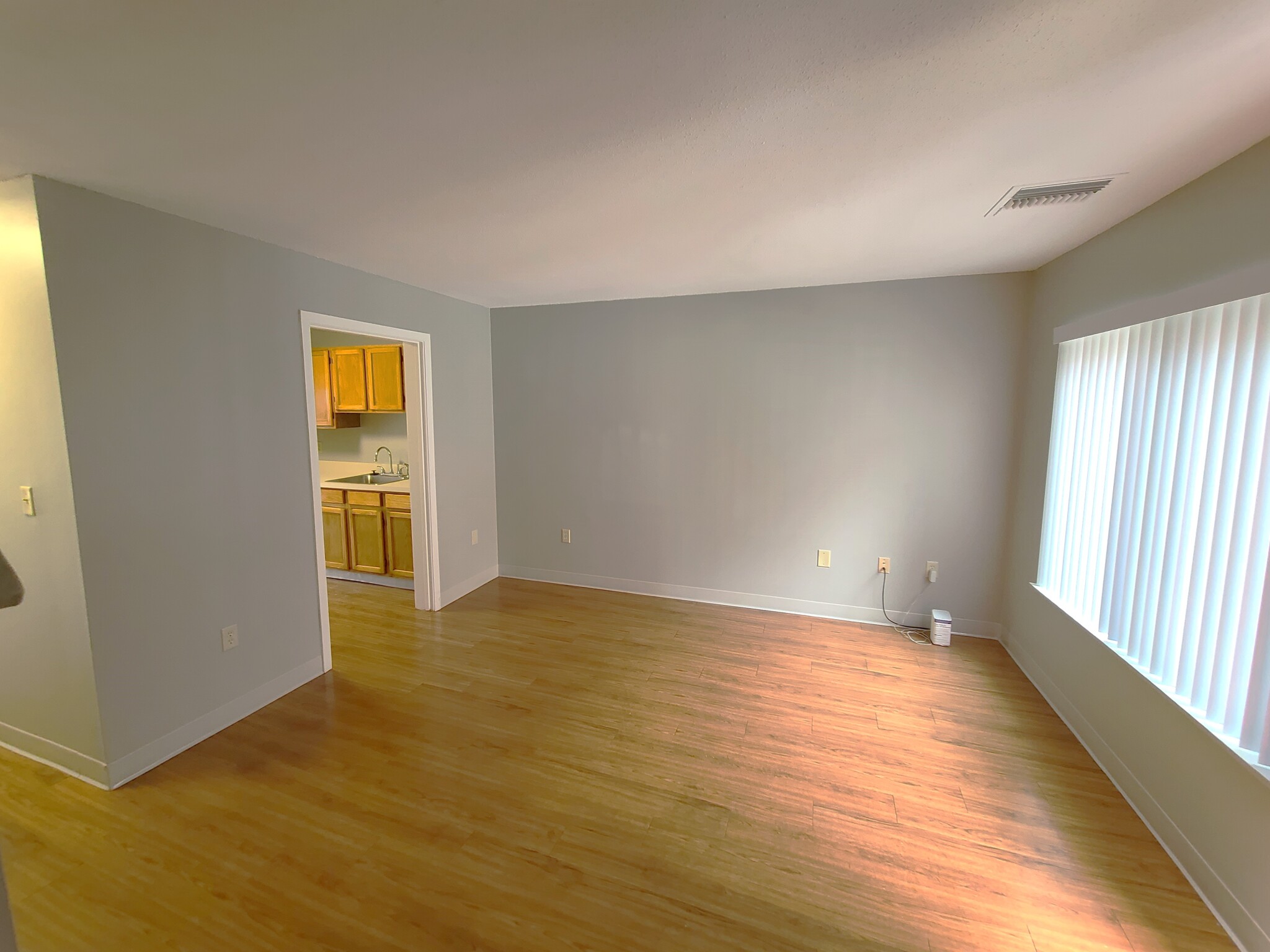 32 South Point Dr, Dorchester