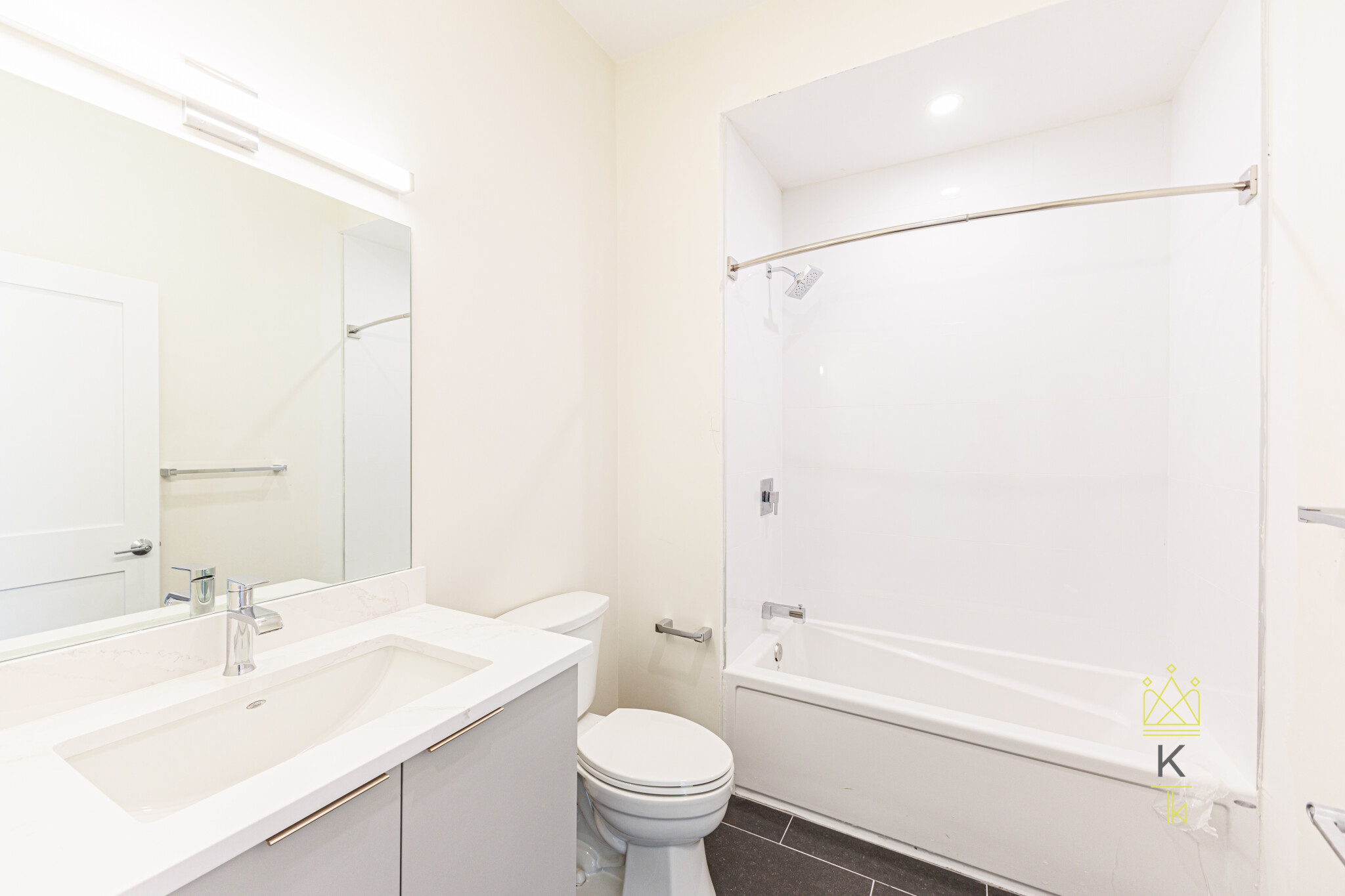 460 Washington St, Brighton