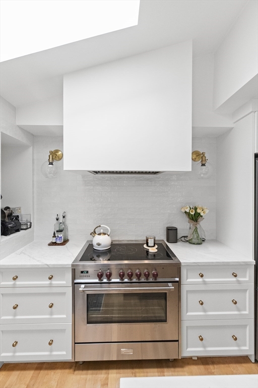 211 Castle Rd, Nahant