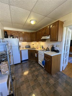 36 College Ave, Tufts