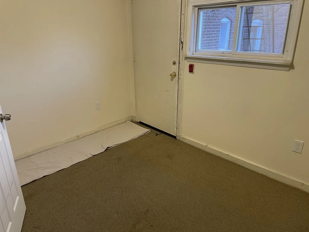 227 Roxbury St, Roxbury