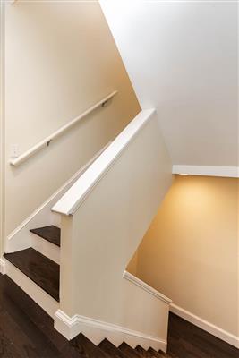 476 Fulton St, Medford