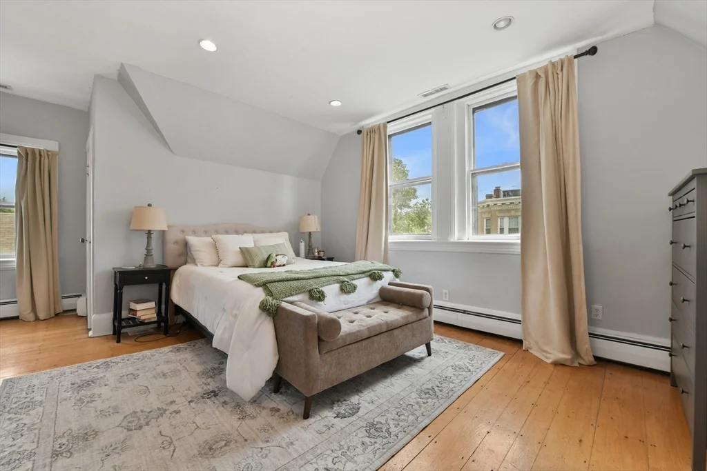 1798 Beacon St, Brookline