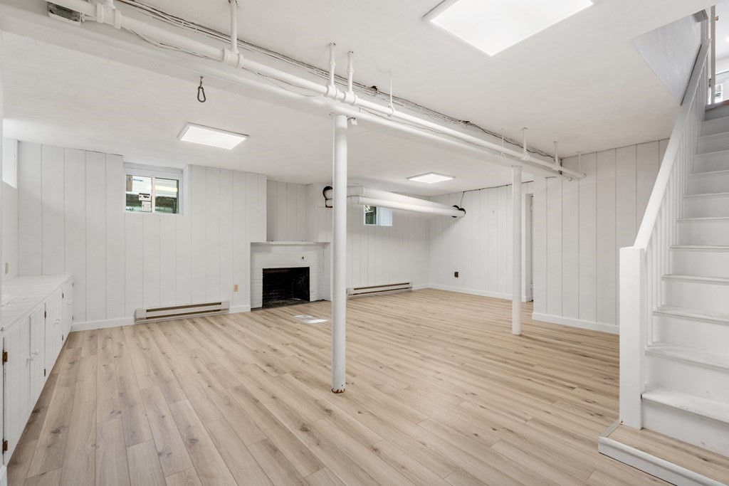 124 Rangeley Rd, Chestnut Hill