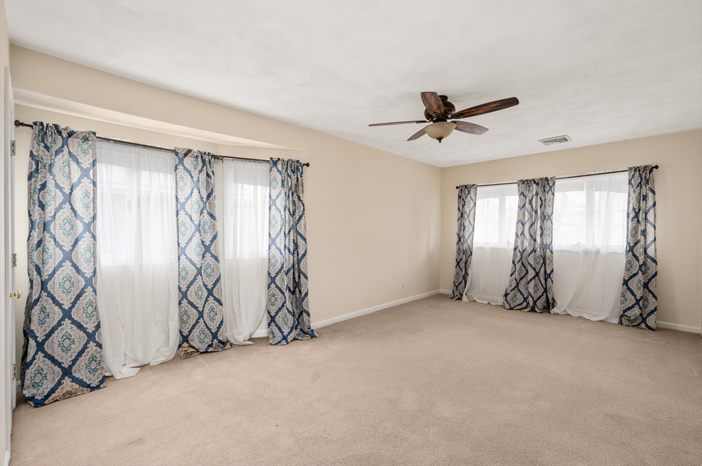 74 Windsor Rd, Tufts University