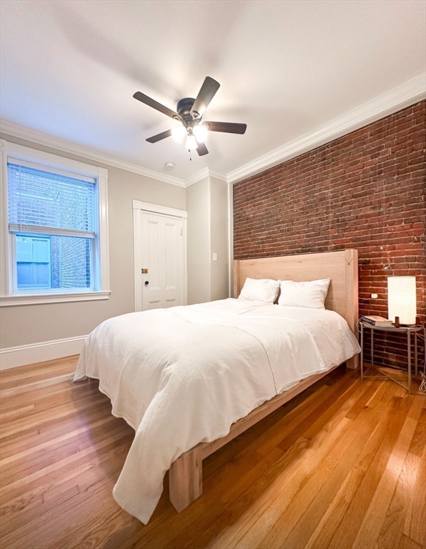 15 Cedar St, Charlestown