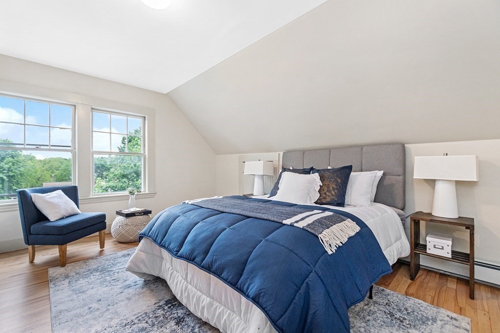 121 Hewlett St, Roslindale