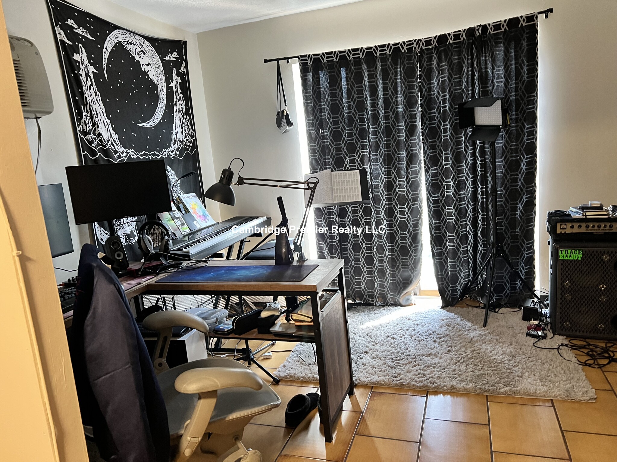 2 bed, 1 bath apartment for rent at 14 Spring St Unit 1, Spring Hill — photo 4 of 7