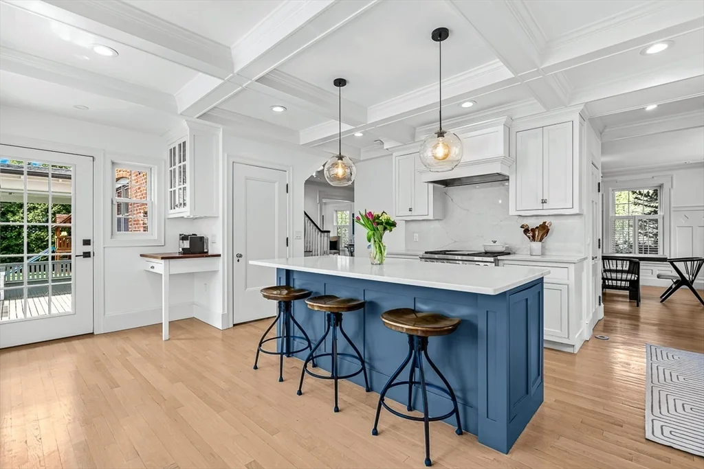 54 Wedgemere Ave, Wedgemere