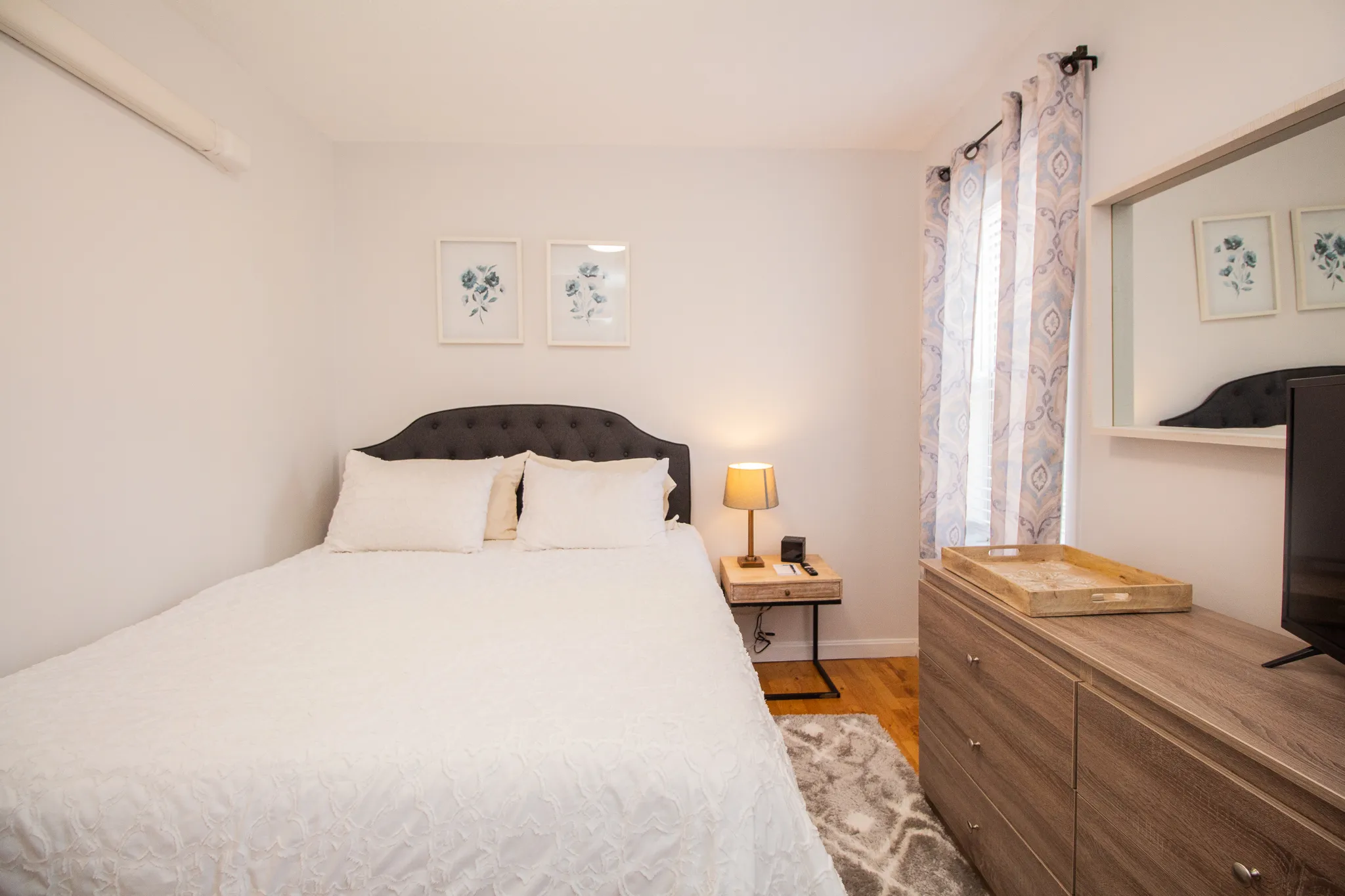 1004 Tremont St, Roxbury