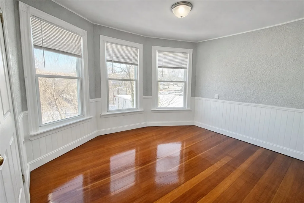 19 Kunkel Pl, Dedham