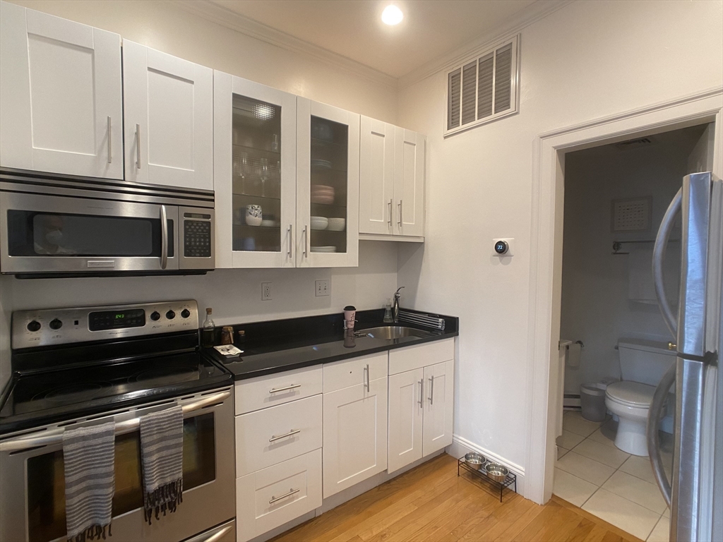 15 Garrison St, Back Bay