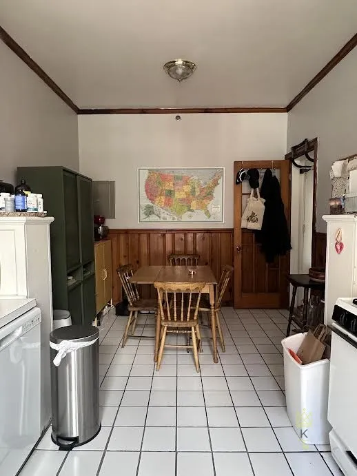 1569 Beacon St, Brookline