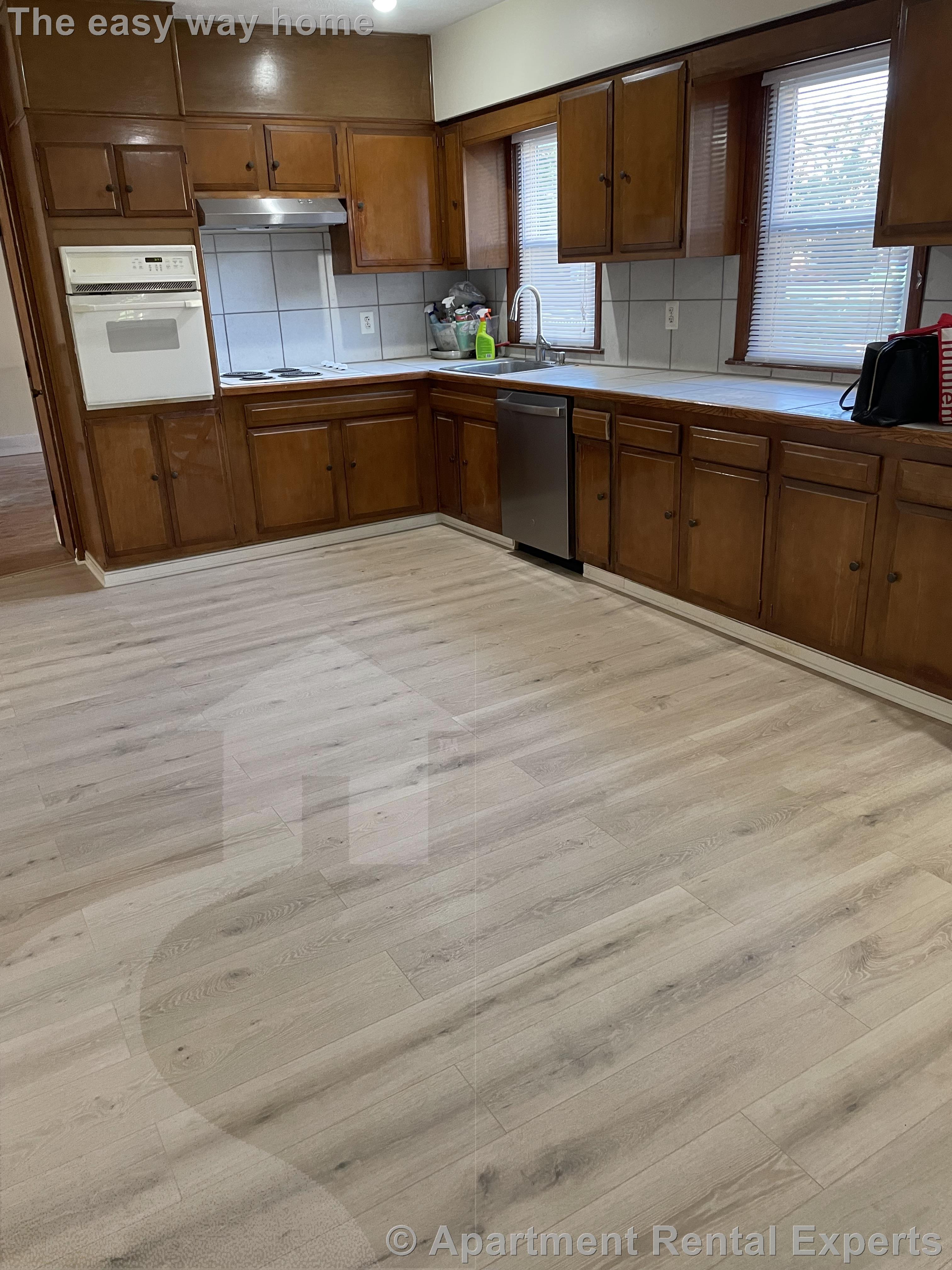 246 Harvard St, Powderhouse