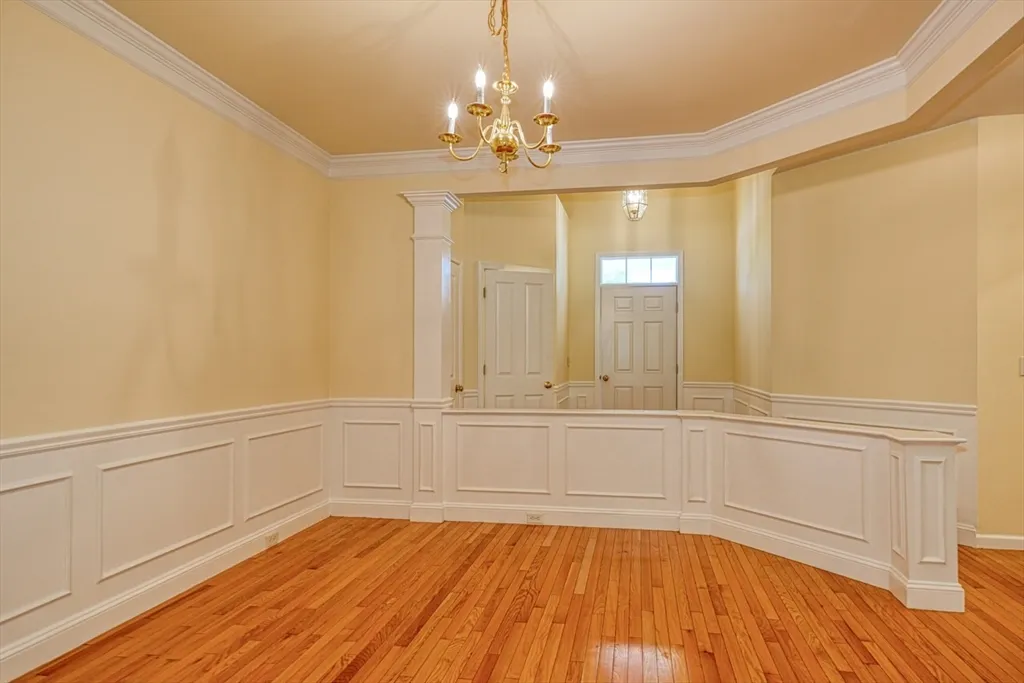 89 Buttercup Ln, Grafton