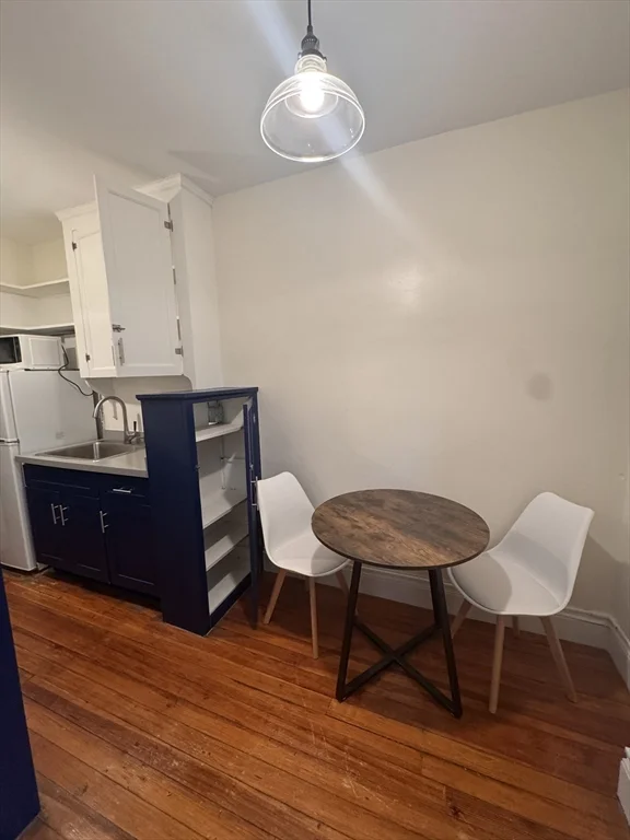 6 Washington Ave, Neighborhood Nine