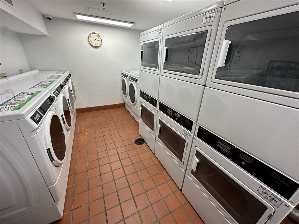 1933 Commonwealth Ave, Brighton