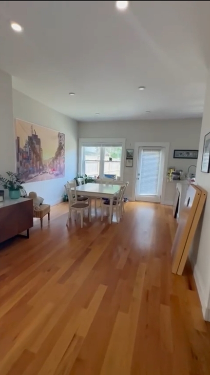 47 Wallace St, Tufts