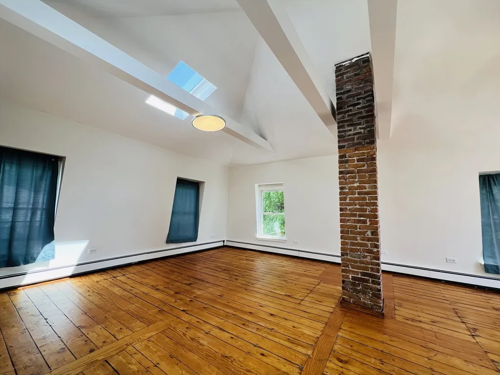 18 Appleton St, Powder House Square