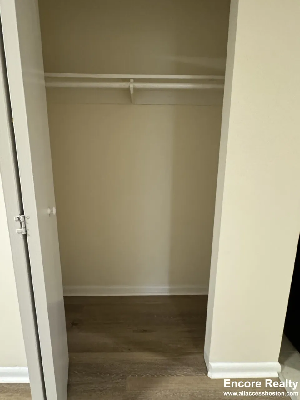 110 Babcock St, North Brookline