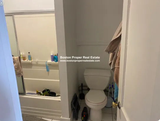 64 Charlesgate East, Fenway