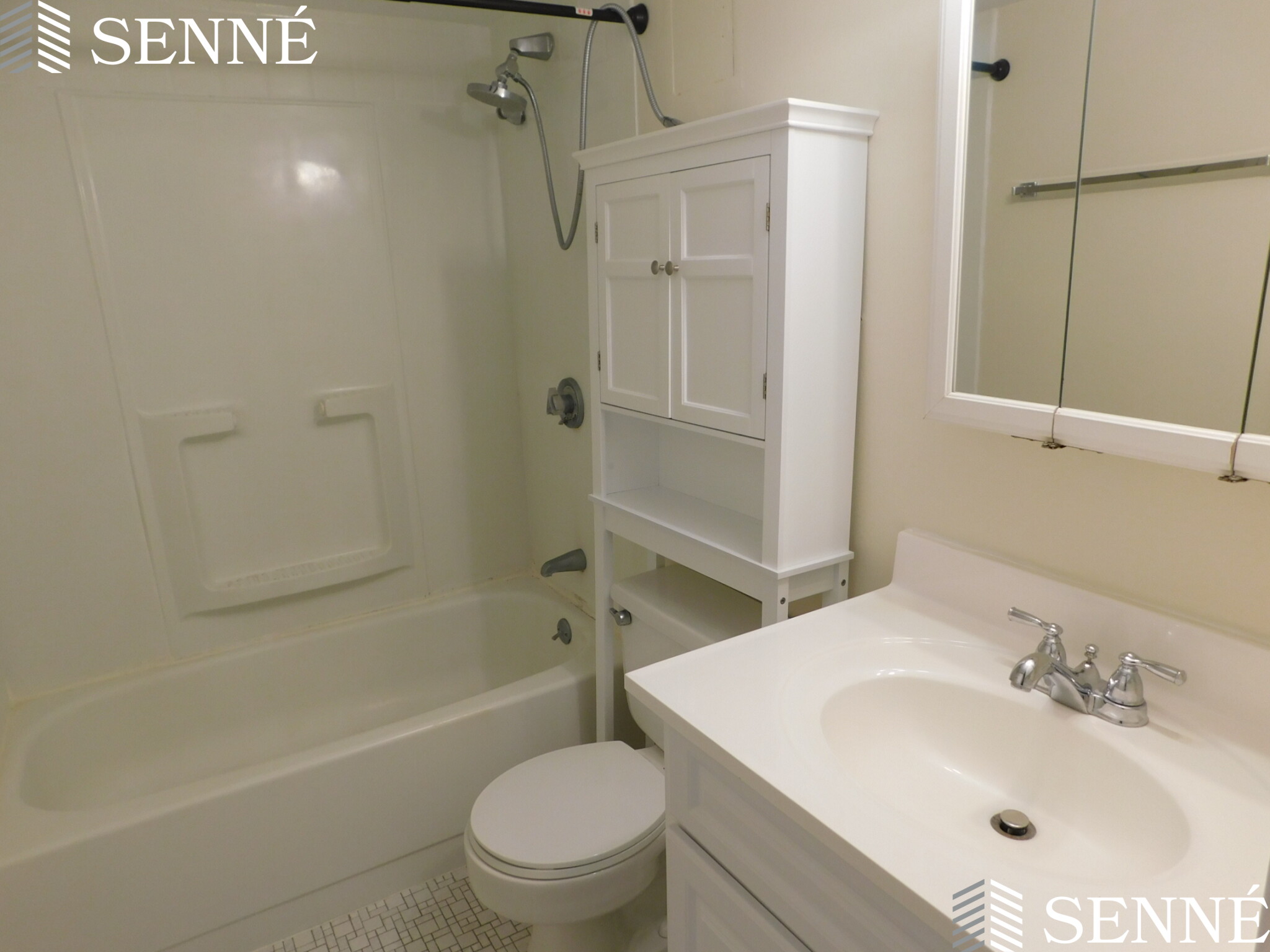 1580 Massachusetts Ave, Neighborhood Nine