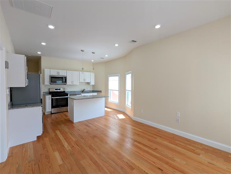 2 Sacramento Pl, Baldwin