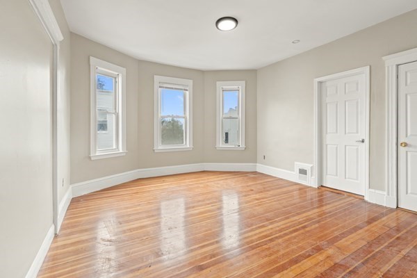 56 Church St, Dorchester