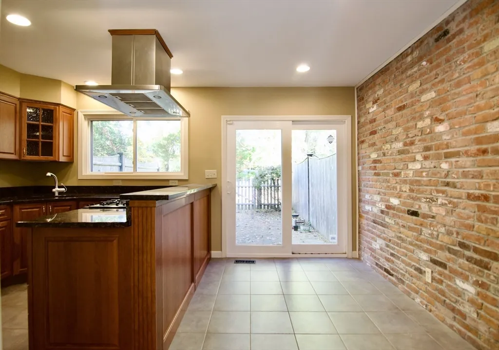 20 Smithfield Ct, Forest Park