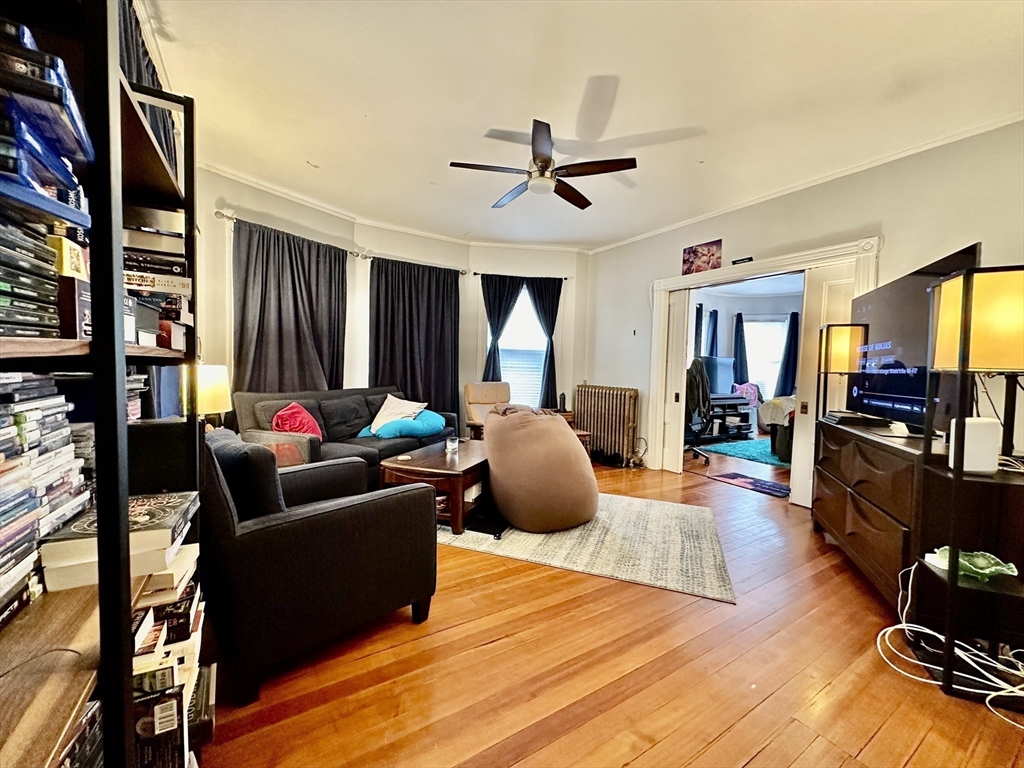 65 Gardner St, Allston