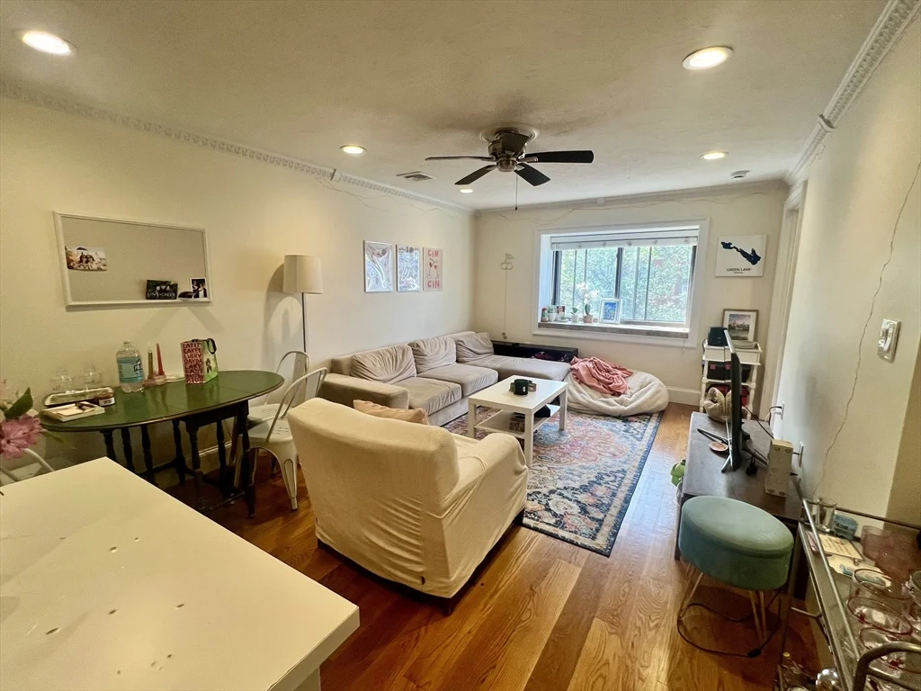 245 E St, South Boston