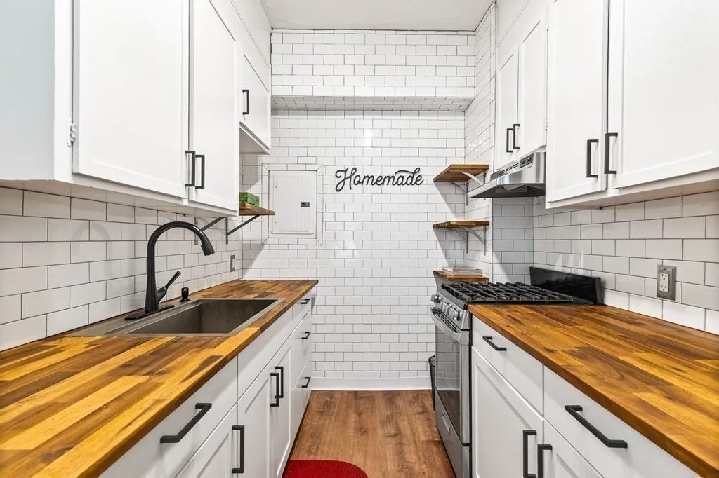 1945 Commonwealth Ave, Brighton