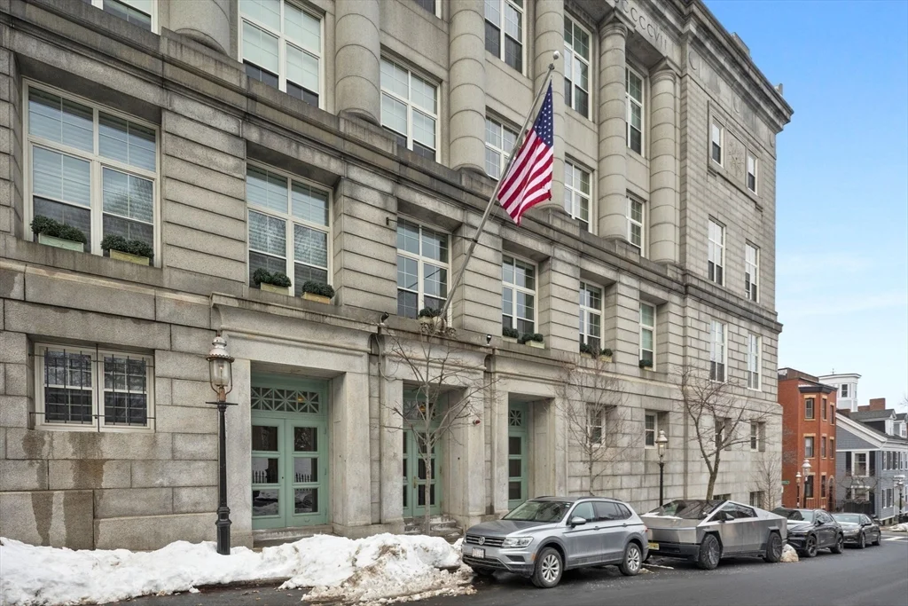 30 Monument Sq, Charlestown